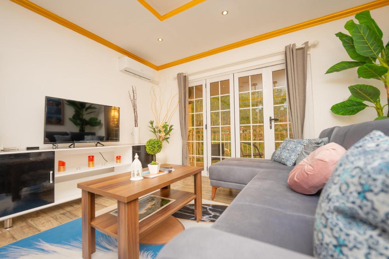 Paradise Breeze Apartment Misere Extérieur photo